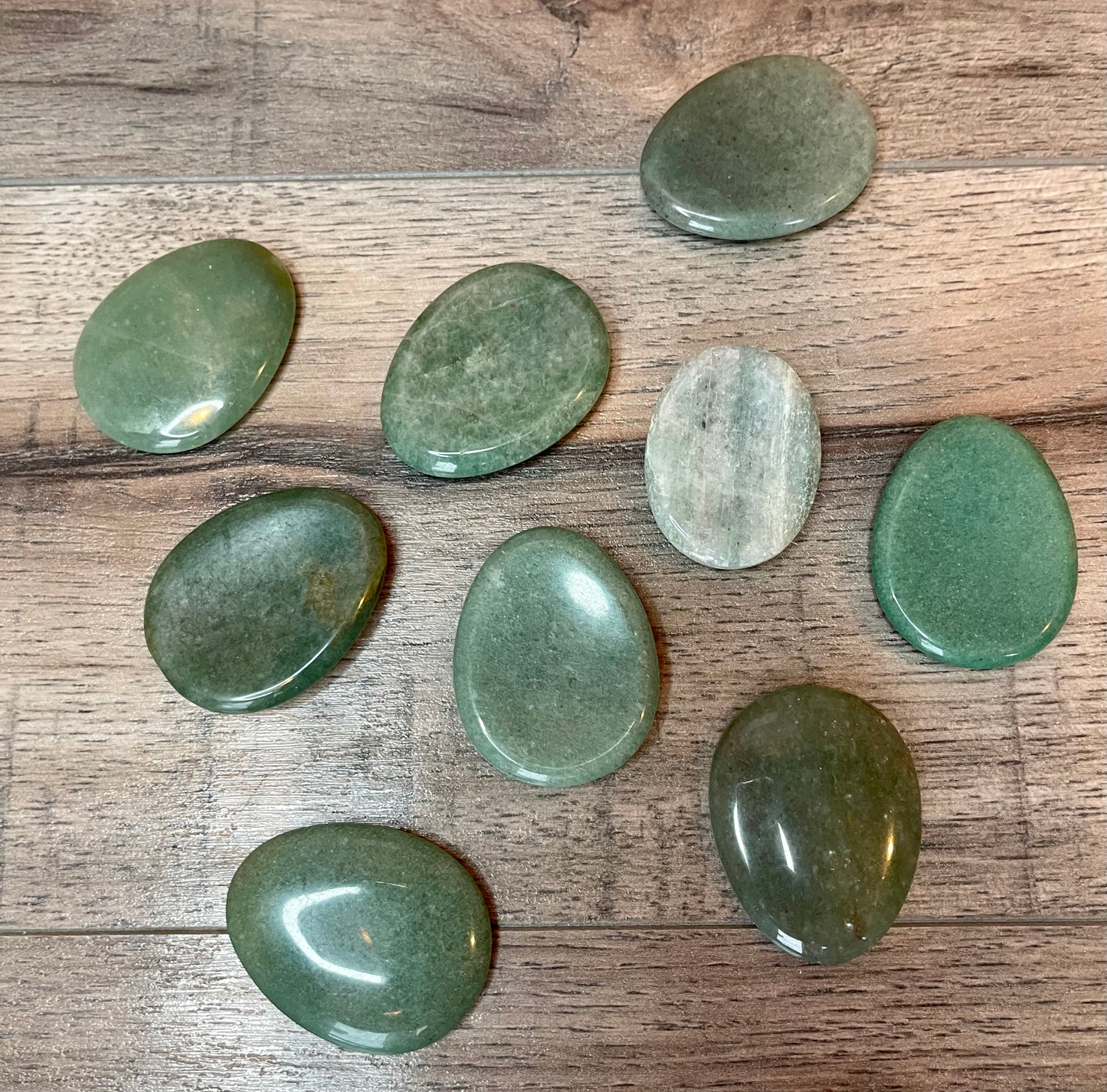 Green Aventurine Thumb Stone